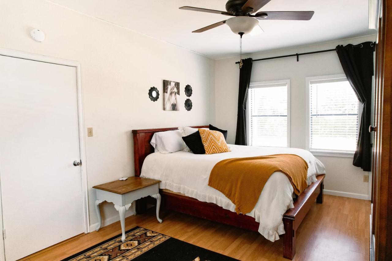 Hadley'S House - A Country 3 Bdrm With Screened-In Porch New Braunfels Eksteriør billede