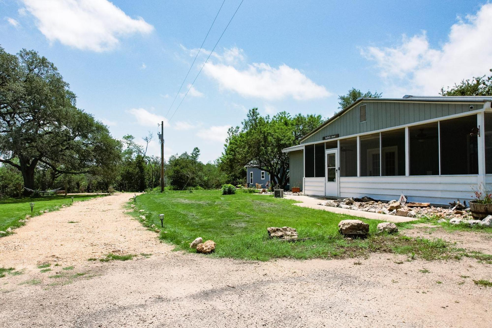 Hadley'S House - A Country 3 Bdrm With Screened-In Porch New Braunfels Eksteriør billede